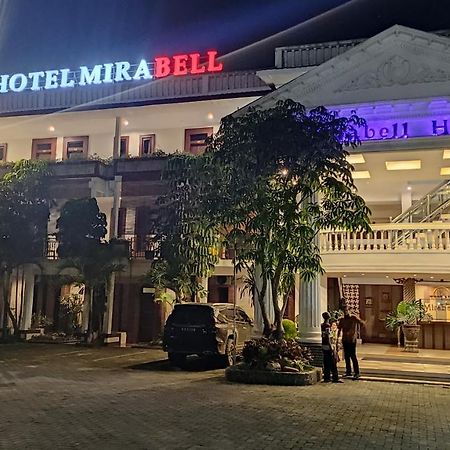 Mirabell Hotel & Convention Hall Маланг Экстерьер фото